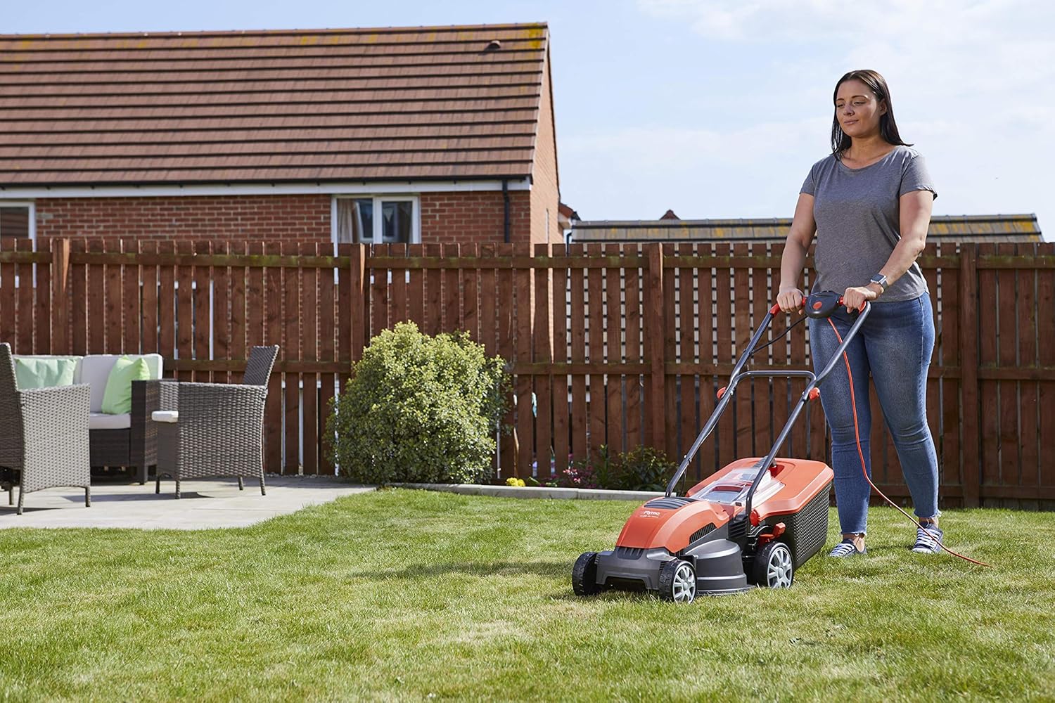 Flymo Speedi-Mo 360VC Electric Rotary Lawn Mower, 1500W, 36cm Cutting Width, 40 L Grass Box, 967663301 - Image 5
